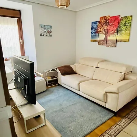 Acogedor Parque Aizkorri-aratz A 45 Min San Sebastian Araya (Basque Country)